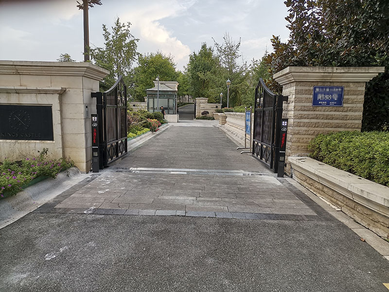 車(chē)牌識(shí)別系統(tǒng) 車(chē)牌識(shí)別自動(dòng)開(kāi)門(mén)系統(tǒng) 車(chē)牌識(shí)別系統(tǒng) 車(chē)牌識(shí)別自動(dòng)開(kāi)門(mén)系統(tǒng)